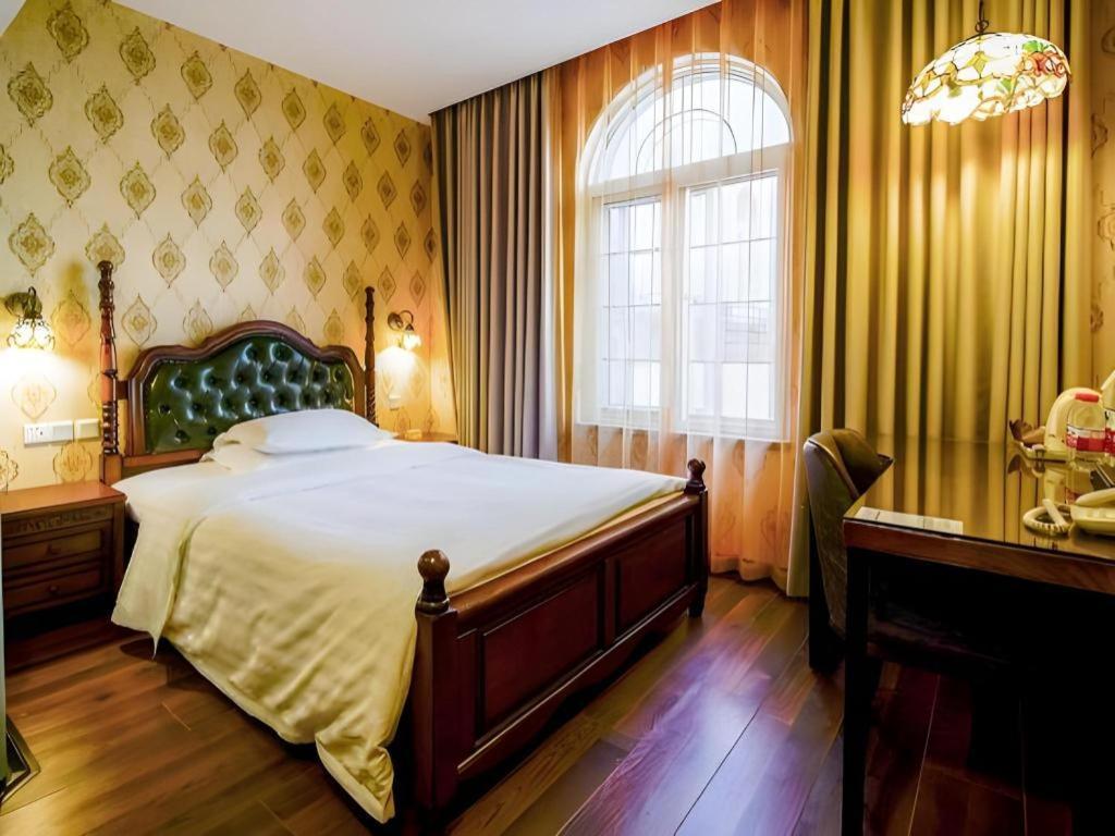 Dong Fang Hotel Beijing Bagian luar foto