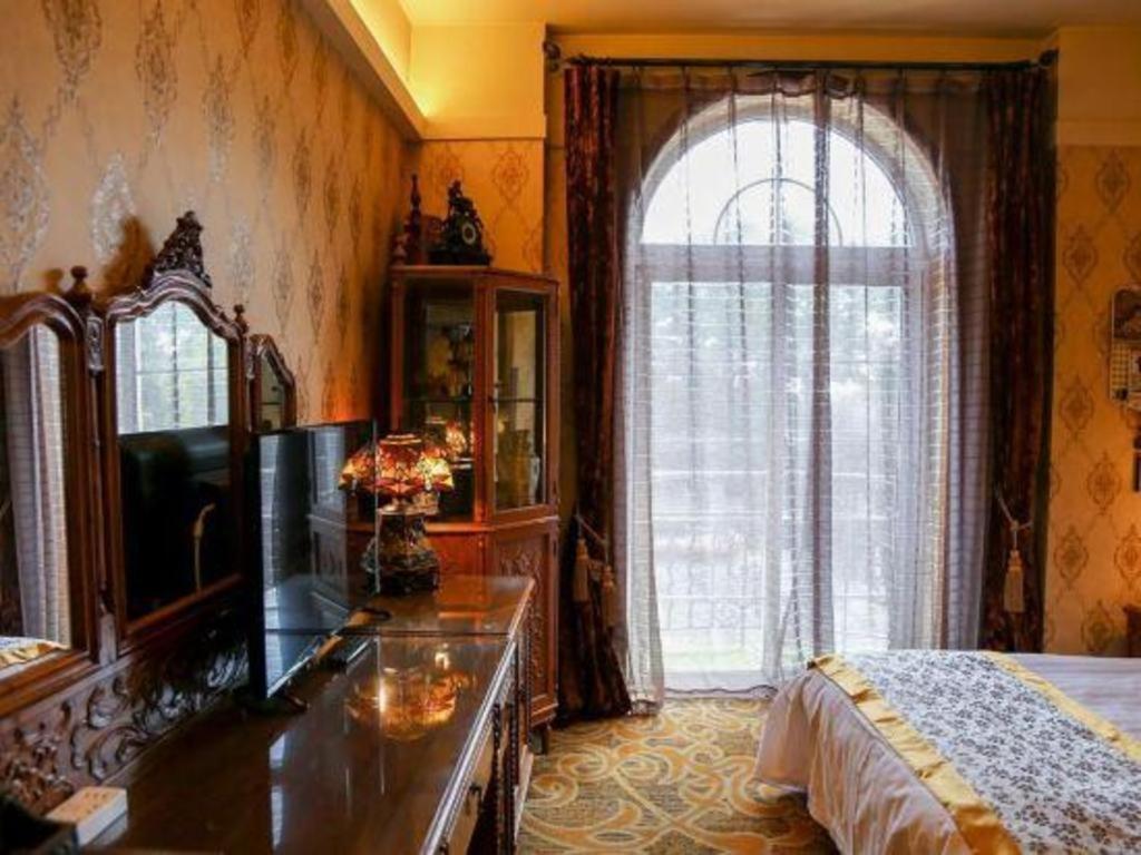 Dong Fang Hotel Beijing Bagian luar foto