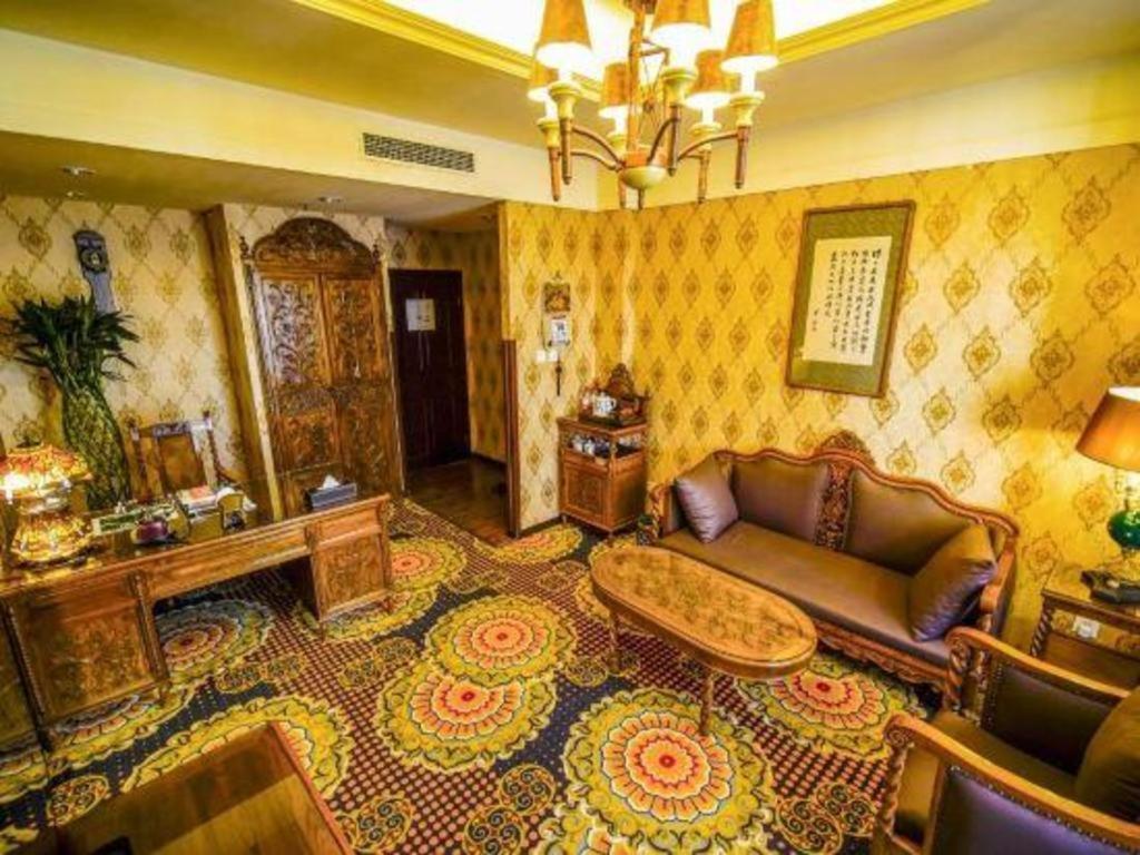 Dong Fang Hotel Beijing Bagian luar foto