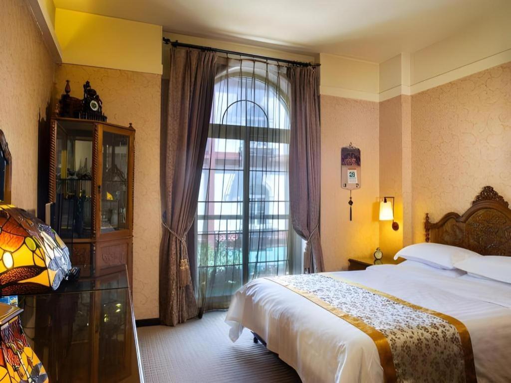 Dong Fang Hotel Beijing Bagian luar foto
